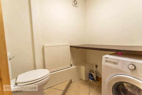 6 Diglea, Diggle, Oldham, OL3 5LA