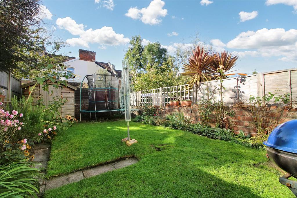 Sandgate Road, Brislington, Bristol, BS4 2 bed terraced house £350,000