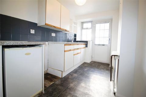Studio to rent, Silver Street, Cirencester, GL7