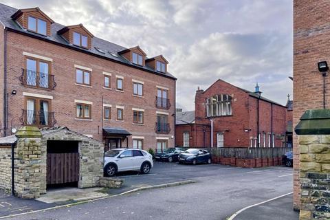 2 bedroom apartment to rent, Clock Tower Court, Rochdale