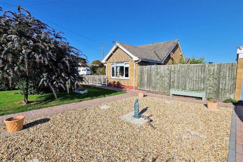 3 bedroom detached bungalow for sale - Rolfs Close, Bembridge, Isle of Wight, PO35 5RL