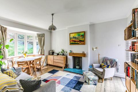 119 Commonwealth Road, Caterham, CR3 6LW