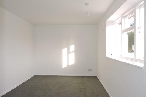 47 Limes Road, Cheshunt, Waltham Cross, EN8 8TH