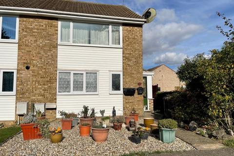 3 bedroom semi-detached house for sale - Erica Road, St Ives, Huntingdon, PE27