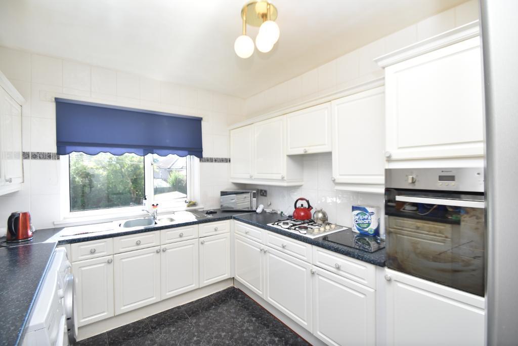 Quarrywood Road, Barmulloch, Glasgow, G21 3EU 3 bed flat for sale £65,000