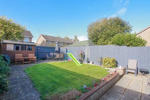 3 bedroom semi-detached house for sale, Woodhall Drive, Banbury
