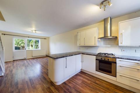 4 Alder Drive, South Ockendon, RM15 6RD
