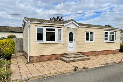 1 bedroom park home for sale - Village Way, Sunnymead Orchard, ASHWELL, SG7