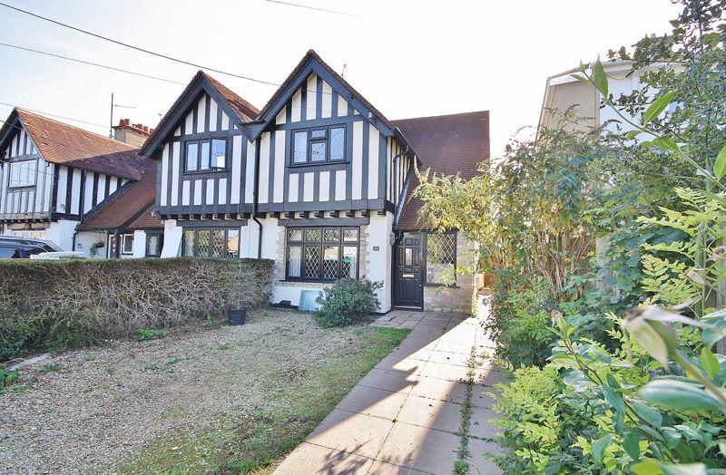 NEW YATT ROAD, Witney OX28 1NZ 4 bed semidetached house £500,000