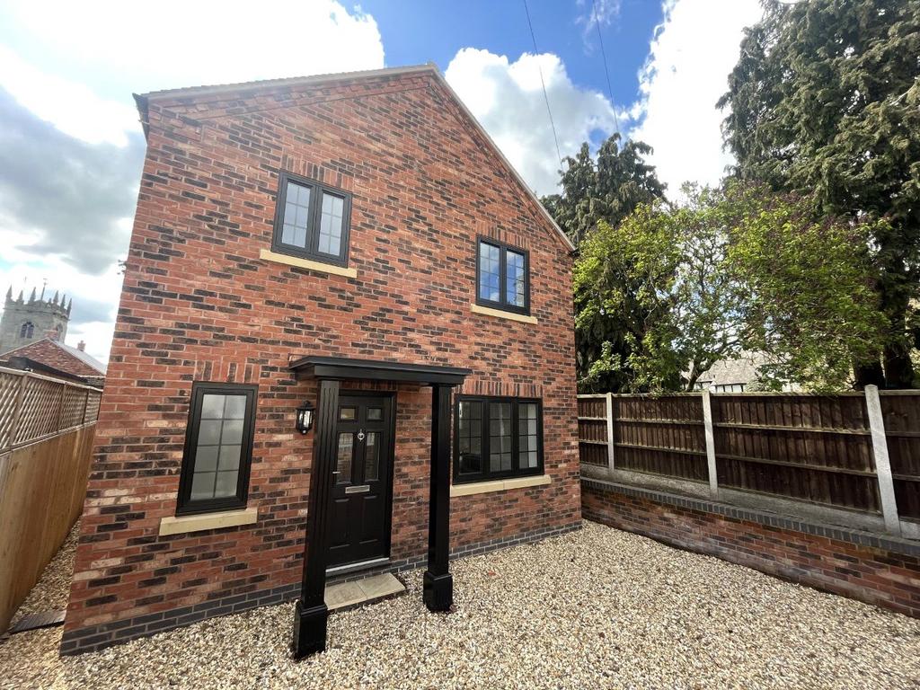 Drayton Road, Shawbury, Shrewsbury, Shropshire, SY4 3 bed detached