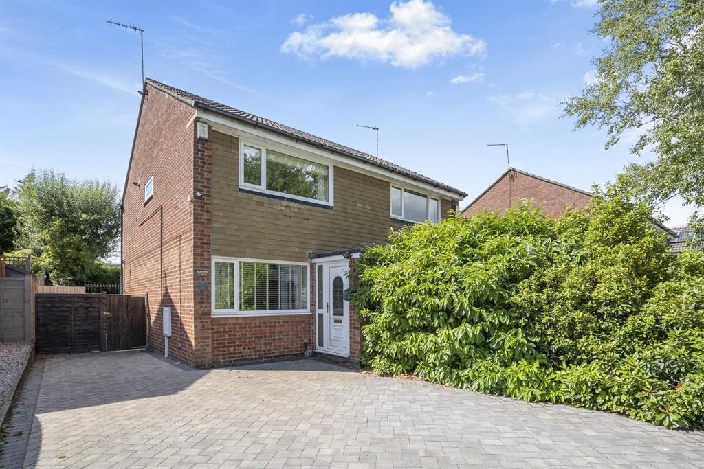 Birkdale Drive, Alwoodley, Leeds... 2 bed semidetached house £275,000