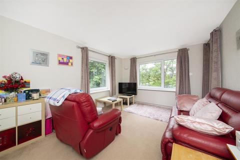 2 bedroom flat for sale - Woodville Court, Roundhay, Leeds, LS8 1JA