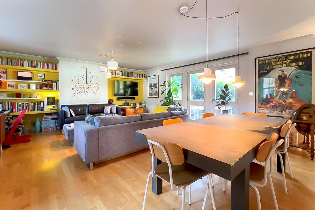 Stoke Newington Church Street, London 3 bed semidetached house for