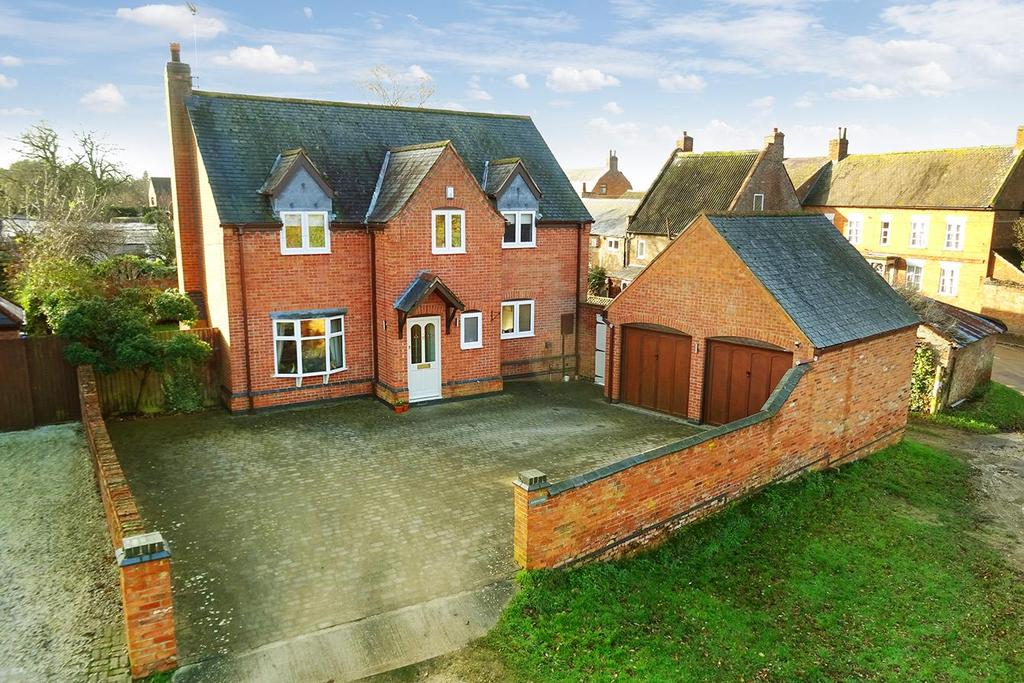Park Lane, Walton, Lutterworth 4 bed detached house £510,000