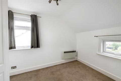 Flat 3, 36 Chart Lane, Reigate, RH2 7DZ