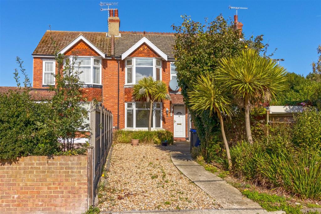 Sackville Road, Worthing 3 bed terraced house for sale £400,000