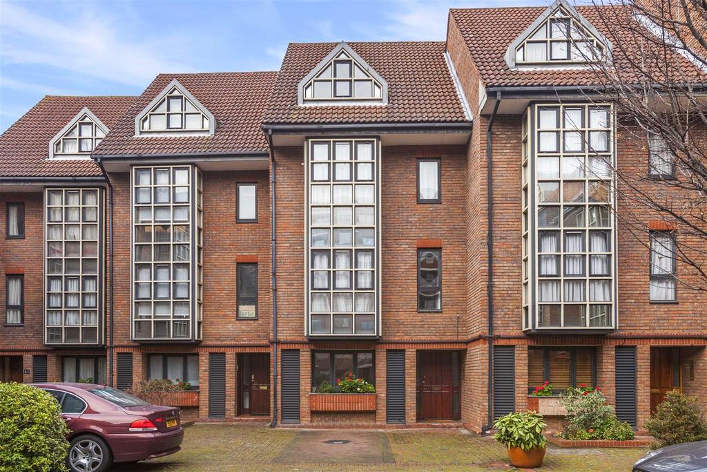 Windsor Way, Brook Green, London, W14 4 bed house £5,000 pcm (£1,154 pw)