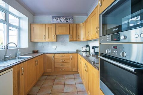 36 Hollyfield Road, Sutton Coldfield, B75 7SG