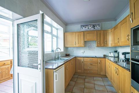 36 Hollyfield Road, Sutton Coldfield, B75 7SG