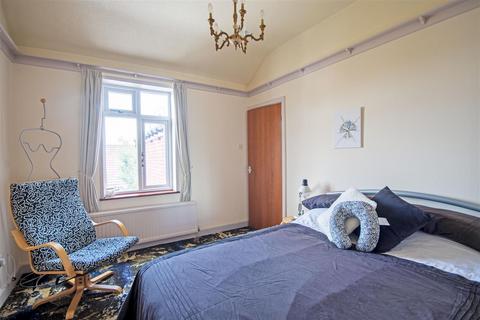 36 Hollyfield Road, Sutton Coldfield, B75 7SG