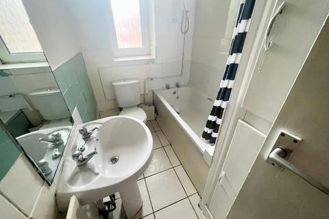 50 Dodworth Road, Barnsley, S70 6EB