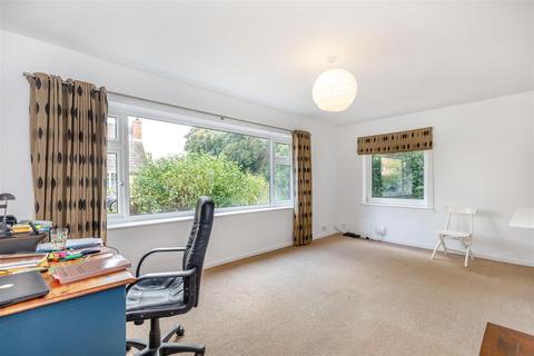 34 Bracken Road, York, YO24 1JT