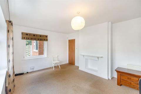 34 Bracken Road, York, YO24 1JT