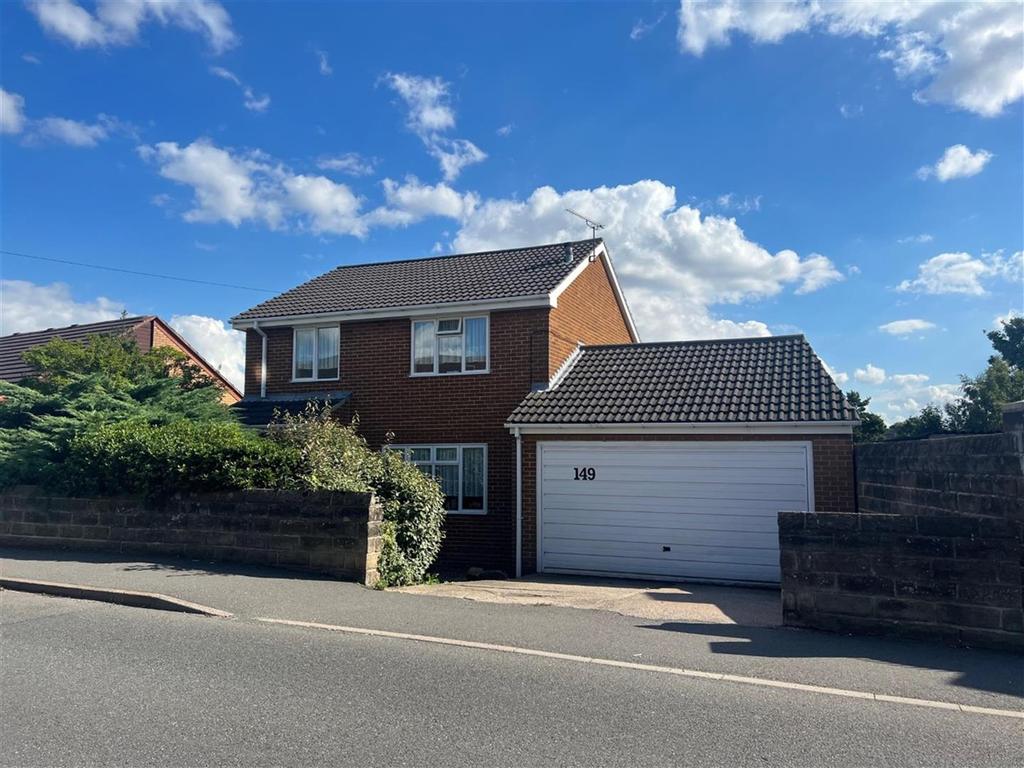 Thompson Hill, High Green, Sheffield... 3 bed detached house £260,000