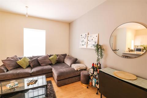 Apartment 3, Plymouth House The Square, Sawbridgeworth, CM21 9AE