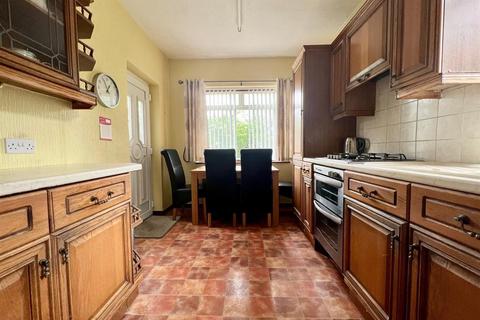 37 Deerlands Close, Sheffield, S5 8AE