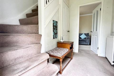37 Deerlands Close, Sheffield, S5 8AE