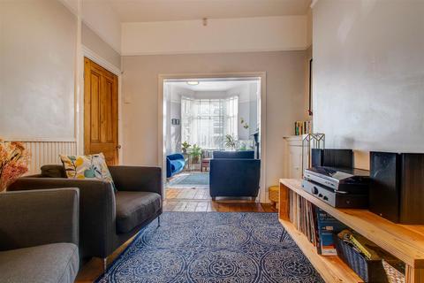 86 Theobald Road, Cardiff, CF5 1LQ