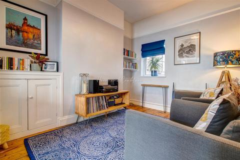 86 Theobald Road, Cardiff, CF5 1LQ