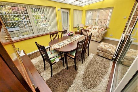 64 Bridle Crescent, Chapeltown, Sheffield, S35 2QX
