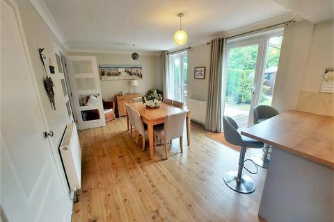 7 Admirals Crest, Scholes, Rotherham, S61 2SW