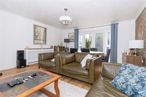 41 Ilex Way, Goring By Sea, Worthing, BN12 4UY