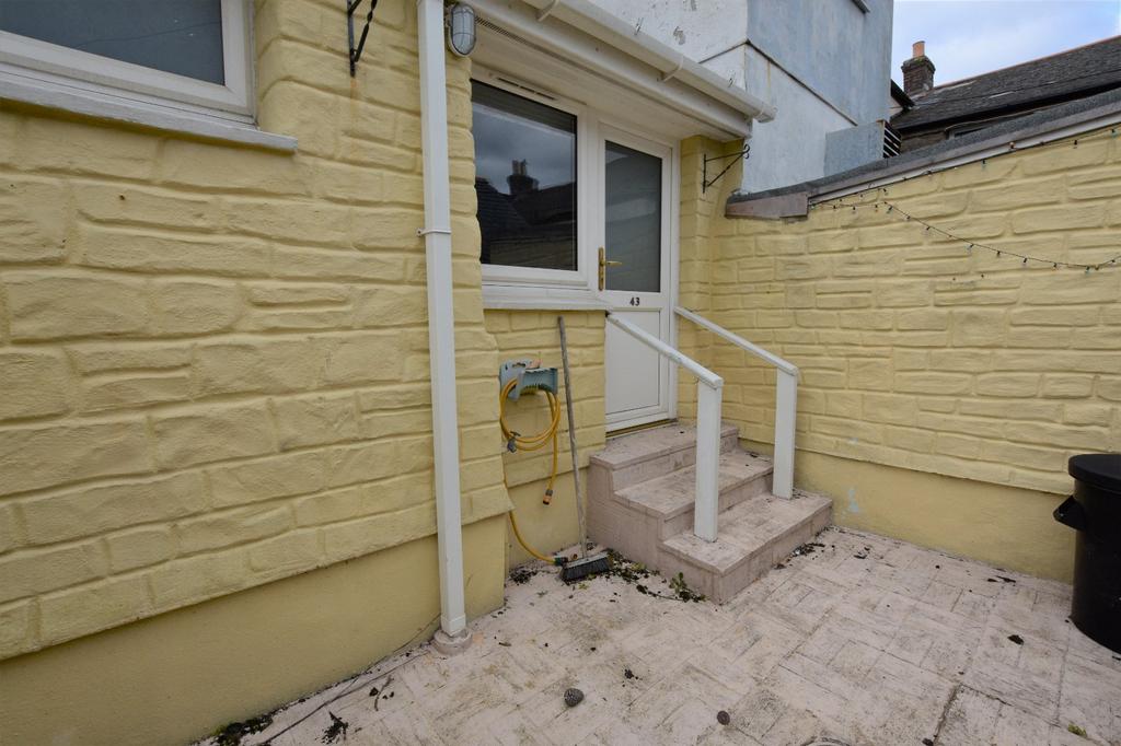 Rear Courtyard