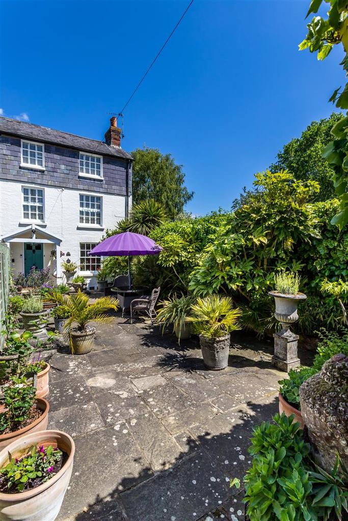 Rosemary Lane, Petworth 4 bed semidetached house £850,000