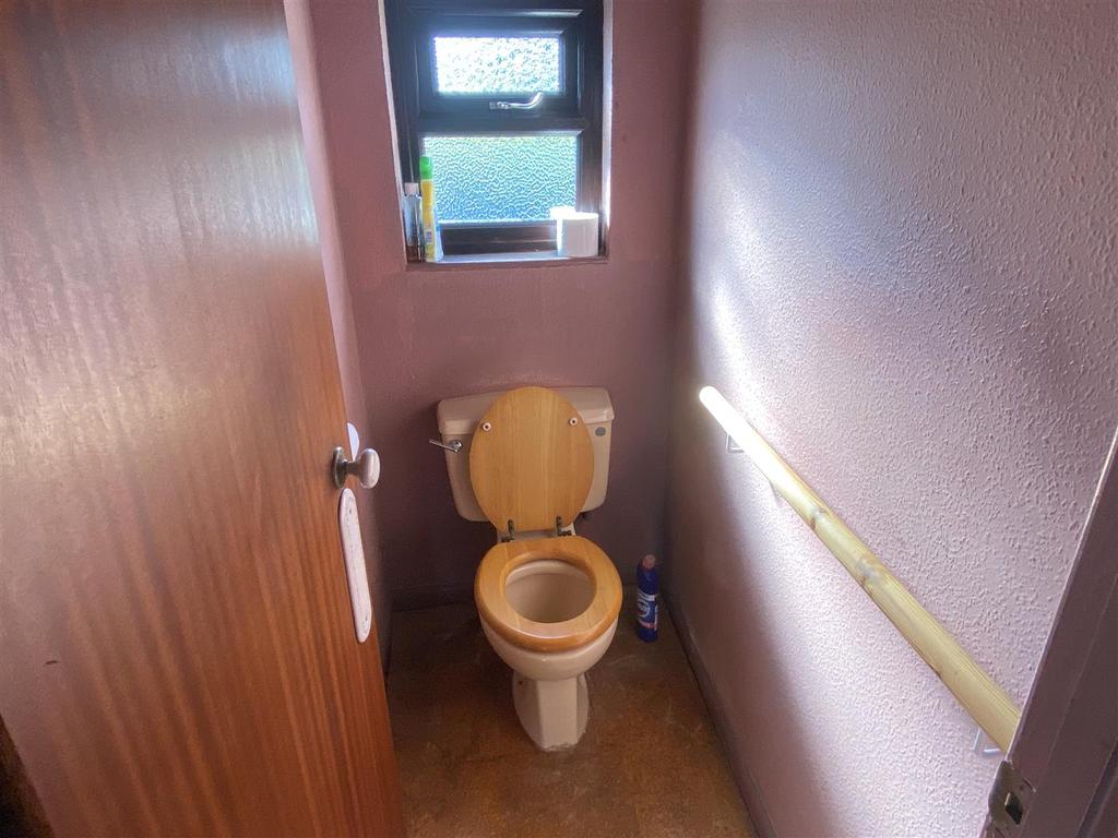Separate WC