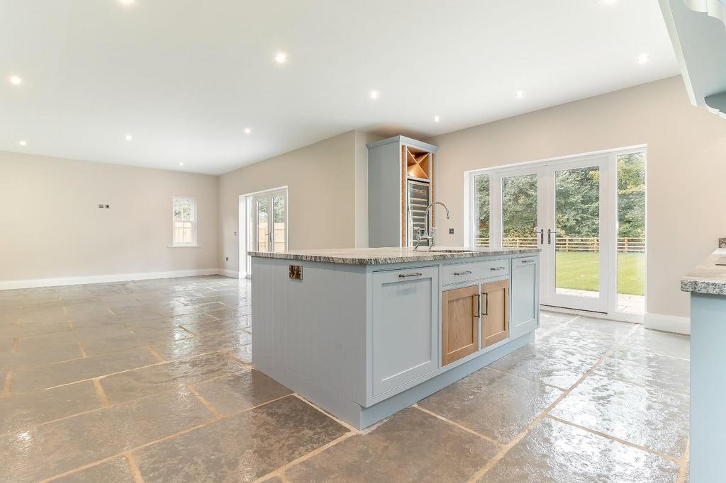 Kitchen 2 - B.jpg