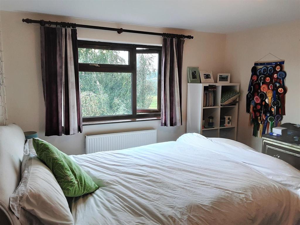 Bedroom 4 Lightened.jpg