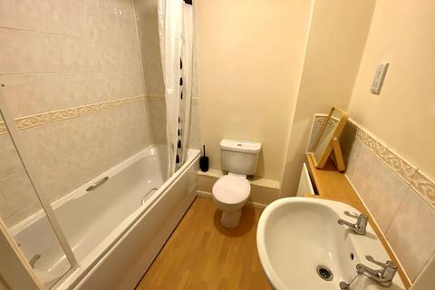 36 Baines Way, Grange Park, Northampton, NN4 5DP