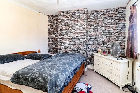2 bedroom terraced house for sale - Redbourne Road, Bentley, Doncaster