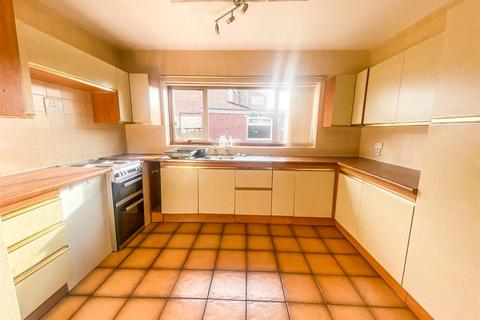 90 Babbacombe Road, Styvechale, Coventry, CV3 5PA