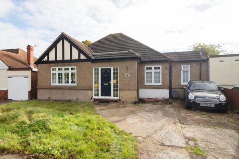 4 bedroom detached house for sale - The Oval, Sidcup, Kent, DA15 9ES