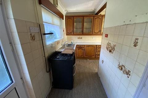 24 Glanaber, Pembrey, Burry Port, SA16 0TN