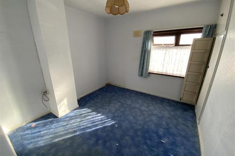 24 Glanaber, Pembrey, Burry Port, SA16 0TN