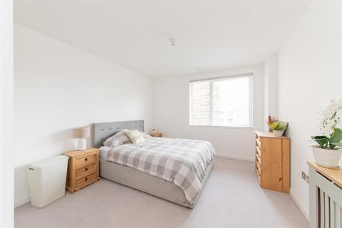 1 bedroom flat for sale, Medawar Drive, Mill Hill, London