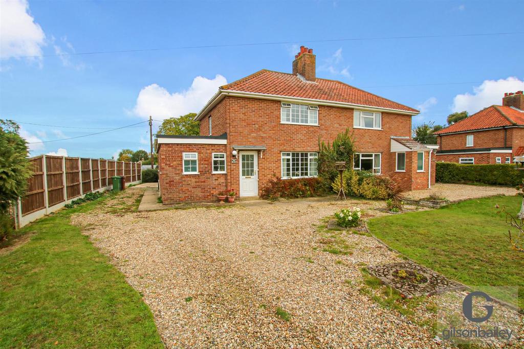 Cuckoofield Lane, Mulbarton 3 bed semidetached house for sale £280,000