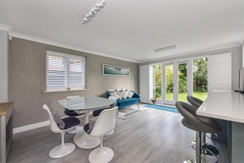 96 Barnham Road, Barnham, Bognor Regis, PO22 0EW